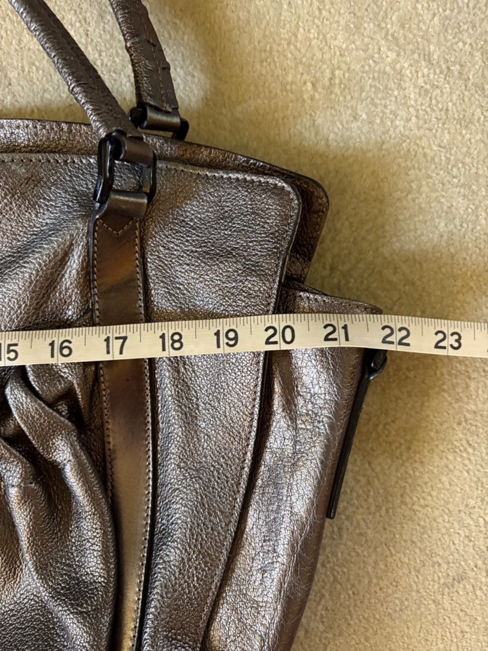 BURBERRY Silver Pebbled Leather Salisbury Hobo from Established 1856 Collection - Picture 5 of 16
